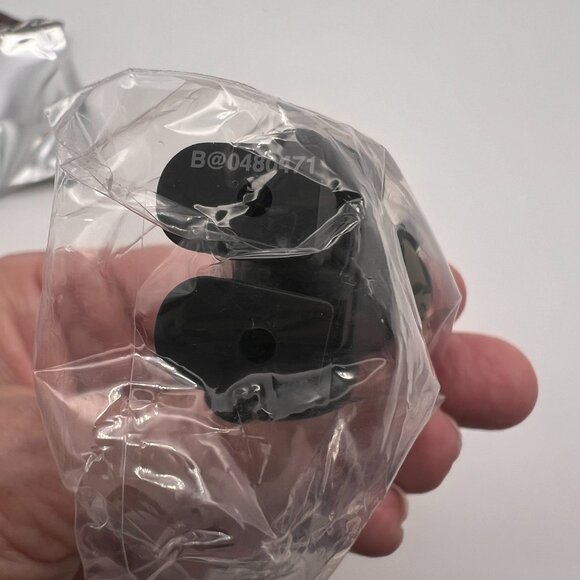 Bearbrick Series 48 Basic Letter R Medicom Be@rbrick 100% Figure - Picture 8 of 8